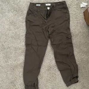Dark green cargo pant